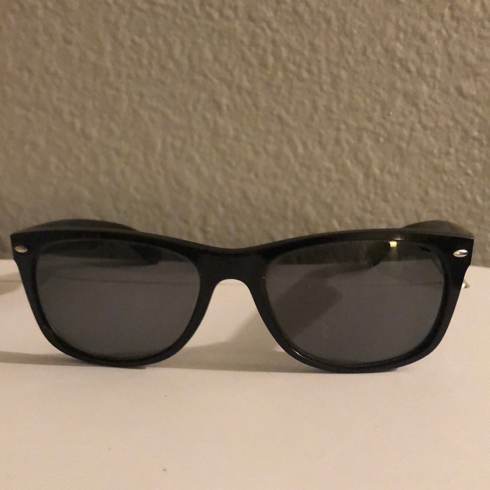 RB 2132 NEW WAYFARER CLASSIC FRAMES